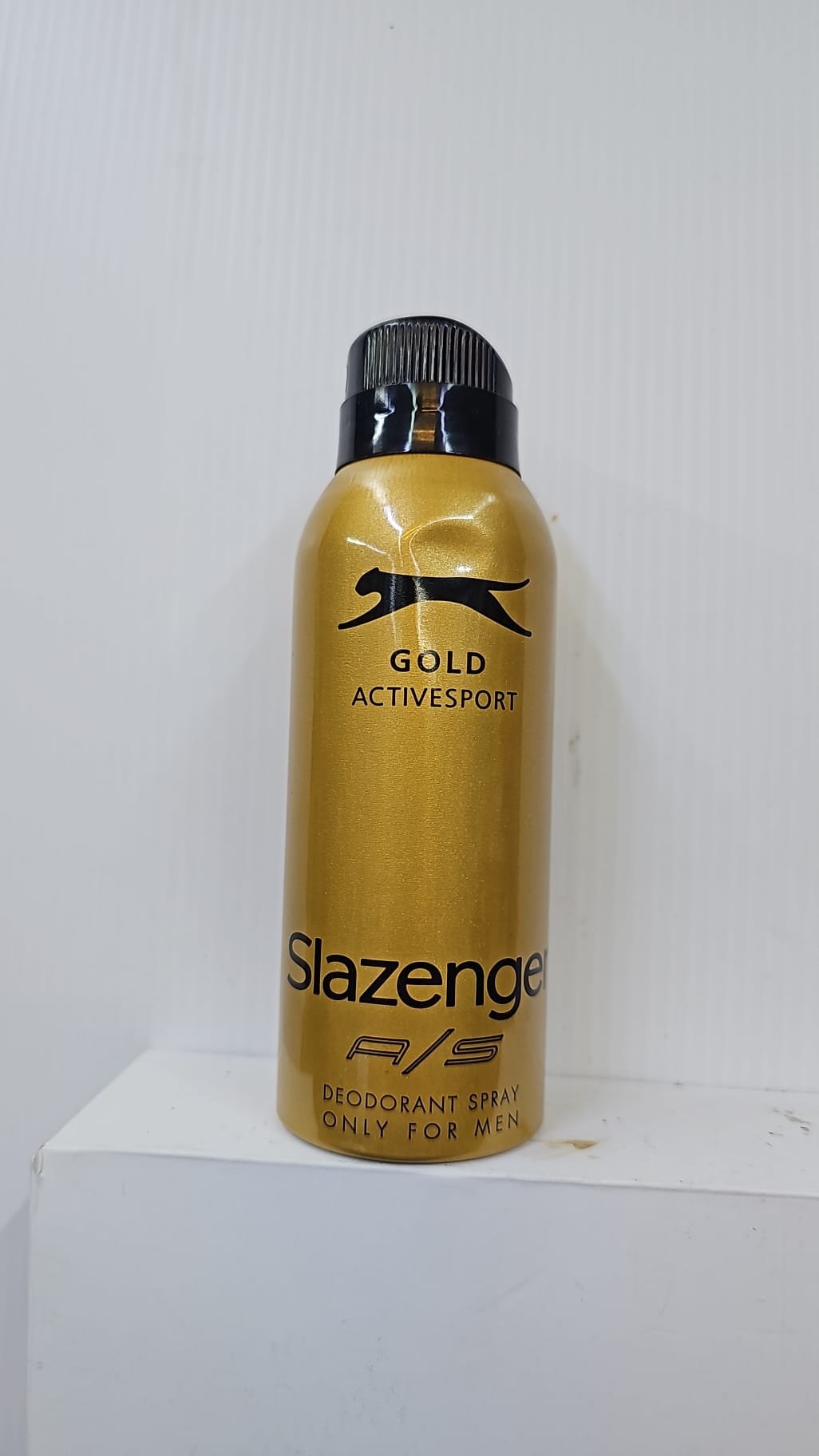 (Slazenger)